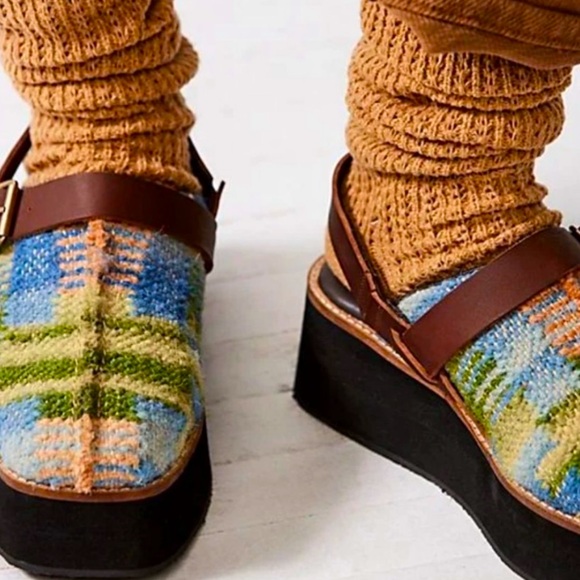 Free People Astrid Platform Mules. - Picture 1 of 8